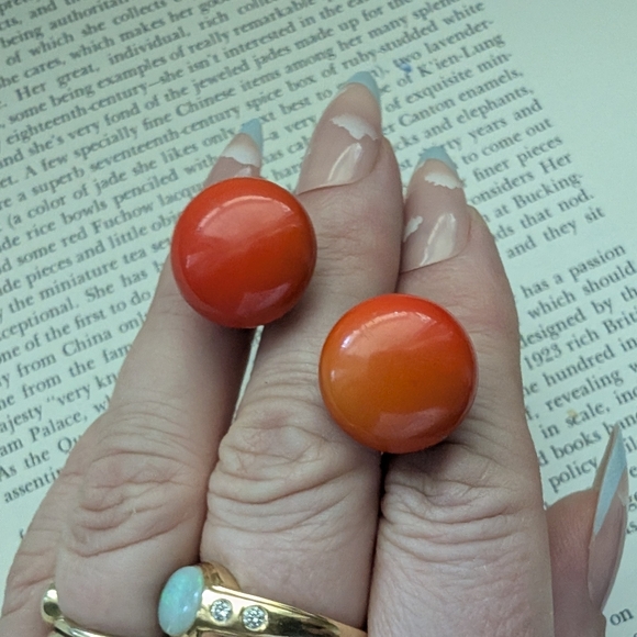 Elegant Orange Stud Earrings - Picture 1 of 6